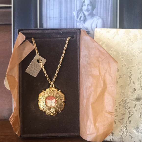 Corday Toujours Moi Le Papillon Butterfly Locket - Picture 3 of 8